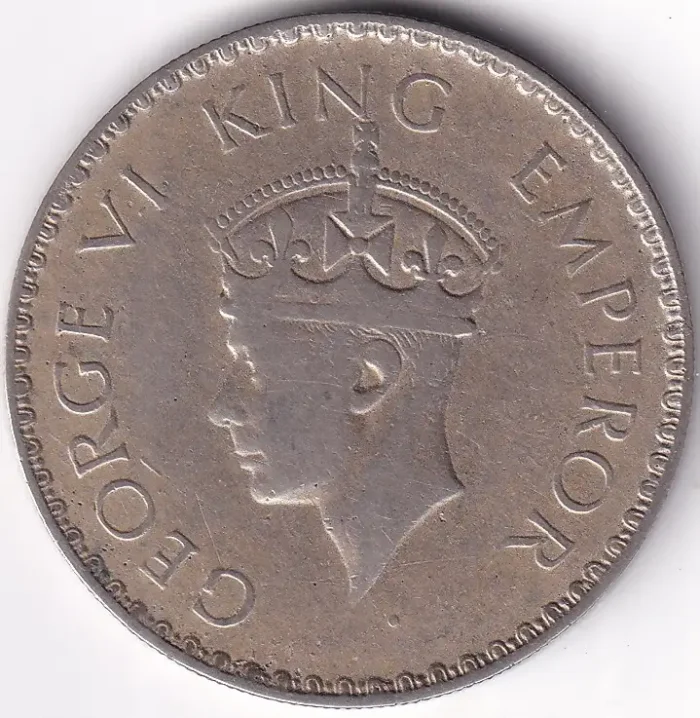 One Rupee of 1941 of British India Bombay Mint Silver Coin - Image 2